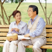 Indexed Annuities #Annuities #RetirementPlanning 1 asian seniors. center